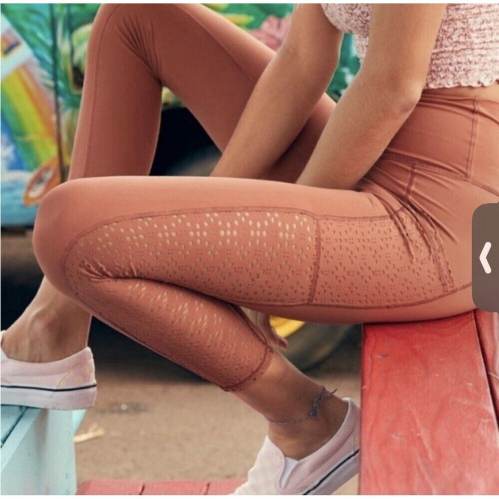 Aerie Rust Orange Laser Cut Side Panel Pocket Leggings Size Small High Rise